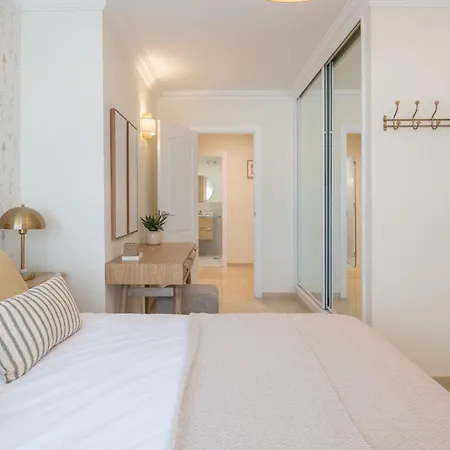 Fuengirola Beach Apartment Parking * Fuengirola