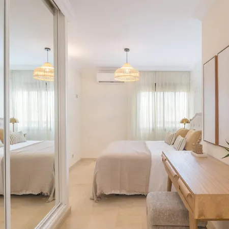 Fuengirola Beach Apartment Parking *